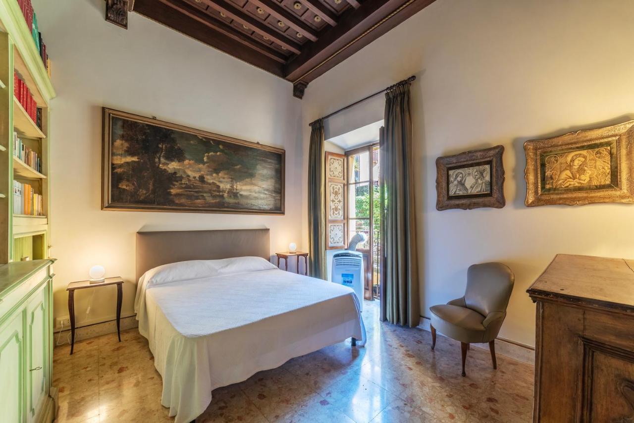 Pantheon Apartment - L'Angolo Nascosto Dei Quadri Рим Екстер'єр фото