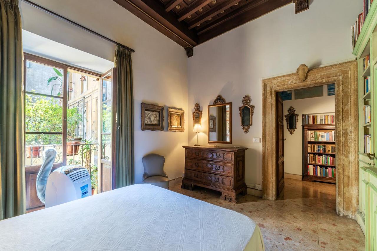 Pantheon Apartment - L'Angolo Nascosto Dei Quadri Рим Екстер'єр фото
