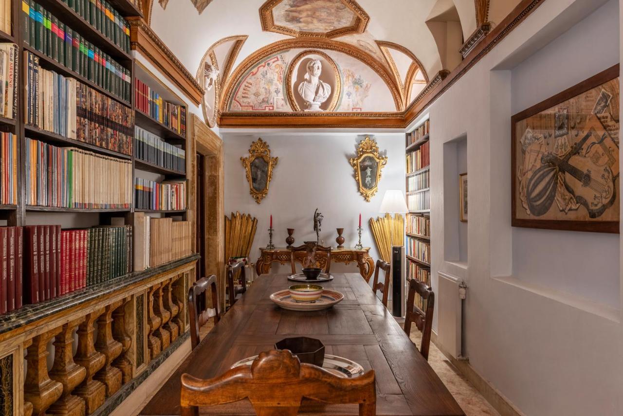 Pantheon Apartment - L'Angolo Nascosto Dei Quadri Рим Екстер'єр фото