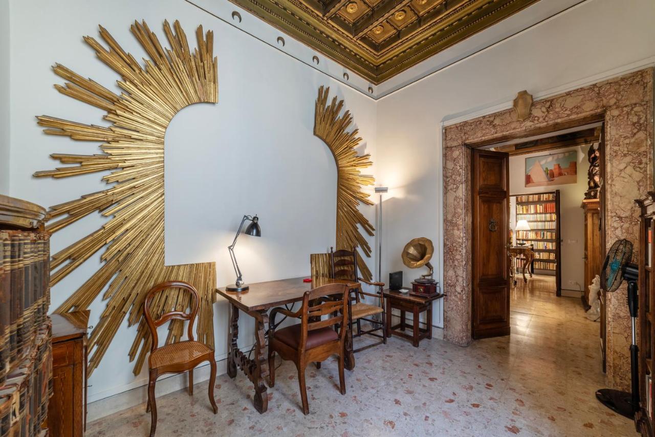 Pantheon Apartment - L'Angolo Nascosto Dei Quadri Рим Екстер'єр фото