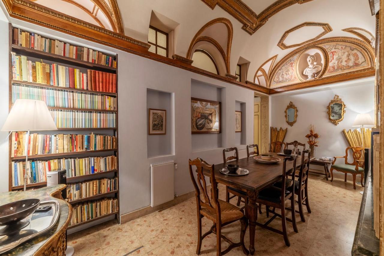 Pantheon Apartment - L'Angolo Nascosto Dei Quadri Рим Екстер'єр фото