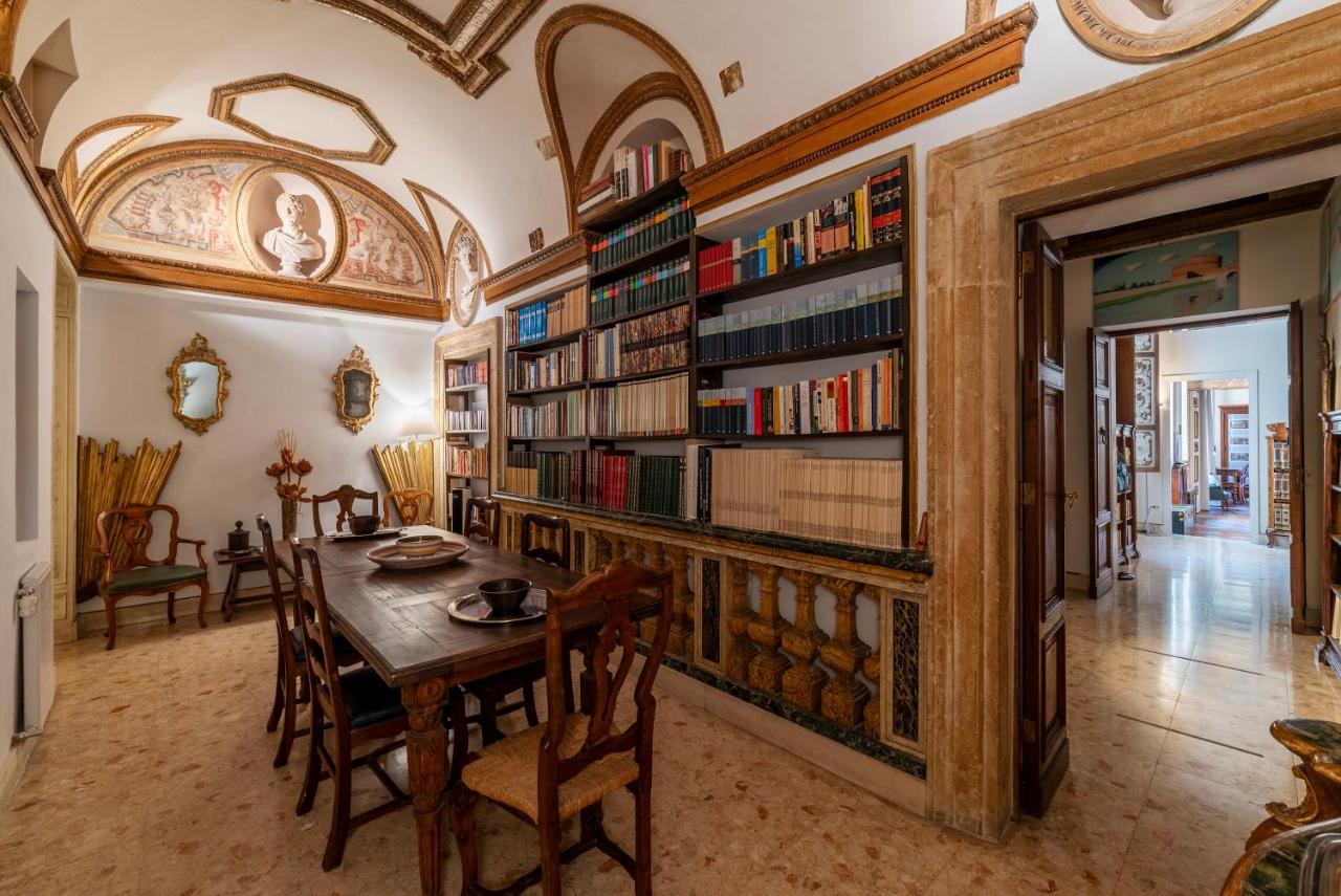 Pantheon Apartment - L'Angolo Nascosto Dei Quadri Рим Екстер'єр фото